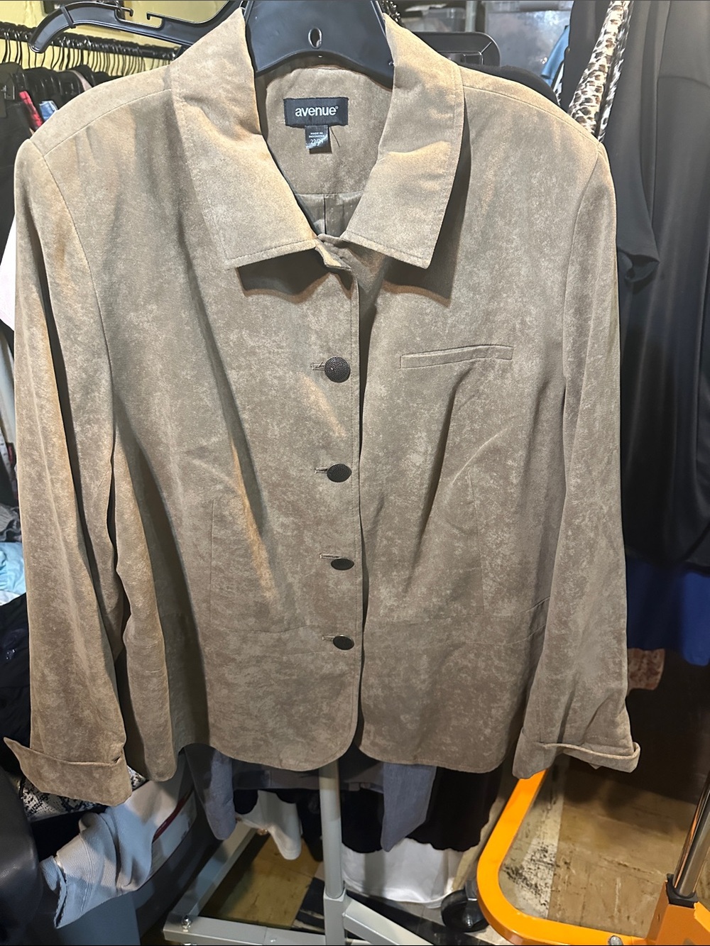 Avenue Taupe Button-Front Suede-Style Blazer 22/24